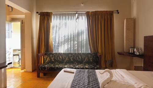 Royal Studio Suite
