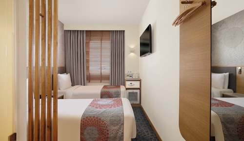 Standard Room, 2 Twin Beds, City View