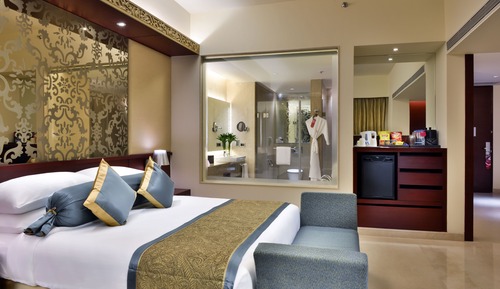 Club Suite, 1 King Bed (Club Floor)