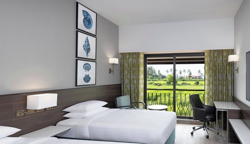 Deluxe Room, 2 Twin Beds, Smoking