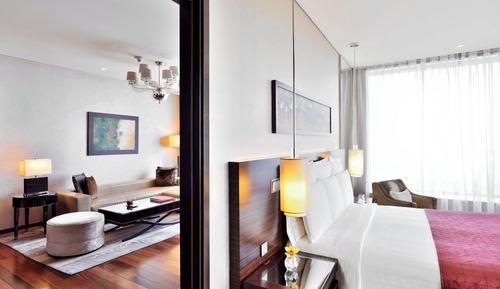 Executive Suite, 1 Bedroom, Smoking (View)