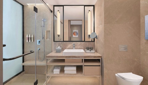 Superior Room, 1 Queen Bed, City View