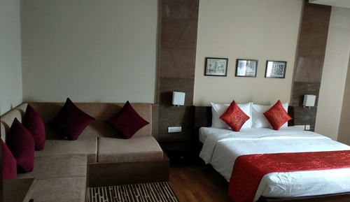 Deluxe Room, 1 King Bed, Non Smoking