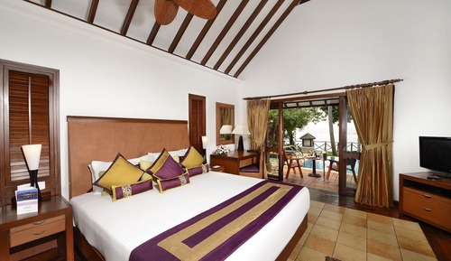 Zuri presidential pool villla