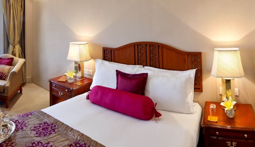 Apollo City View King Bed