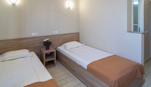 Basic Twin Room, 1 Bedroom
