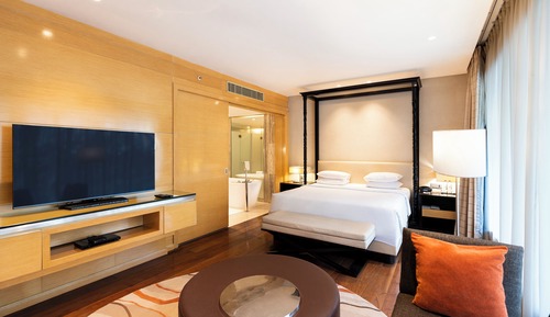 Executive Suite, 1 King Bed, Executive Level
