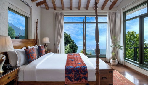 Valley View Family Suite With Balcony