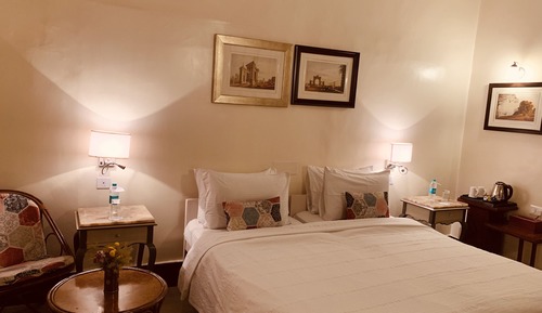Deluxe Double or Twin Room