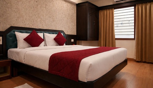 Suite, 1 King Bed with Sofa bed, Non Smoking, Private Bathroom