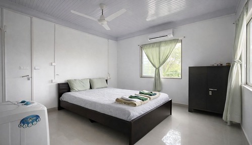 Premium Villa, Patio, Lake View