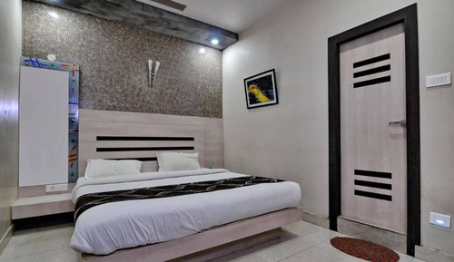 Superior Double Room, City View