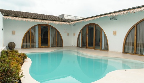 Luxury Villa, Pool View