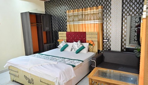 Superior Double Room, City View
