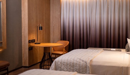Deluxe Room, 2 Queen Beds, Garden View