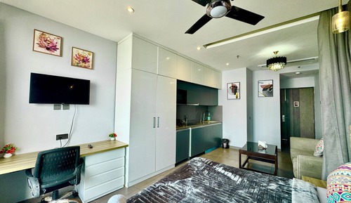 Panoramic Studio Suite, Balcony, River View