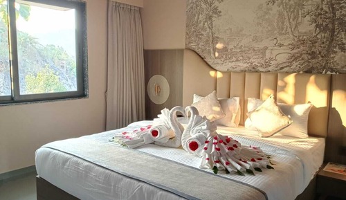 Super Deluxe Room