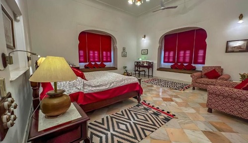 Deluxe Suite, Balcony, Courtyard View