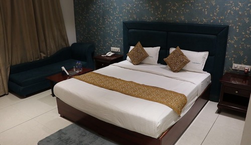 Deluxe Suite, Garden View