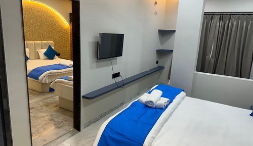 Deluxe Room, City View
