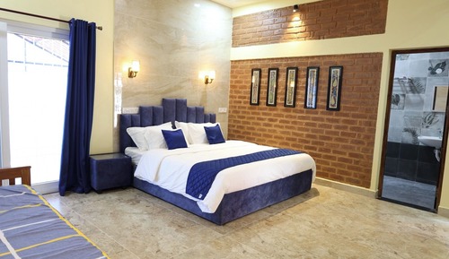 Luxury Triple Room, Patio, Courtyard View