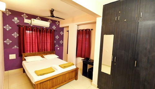 Deluxe Double Room, 1 Queen Bed, City View
