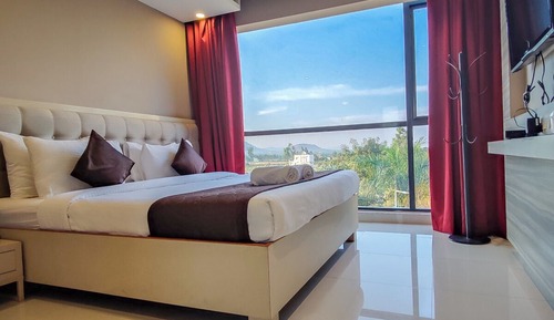 Design Villa, Hill View
