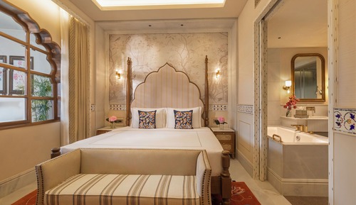 Grand Suite, 1 King Bed, Balcony (Luxury)