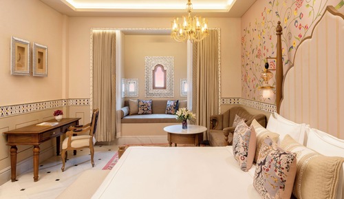 Superior Room, 1 King Bed