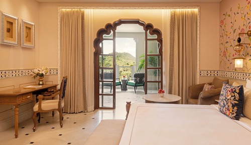 Grand Room, 1 King Bed (Luxury, With Sit Out)