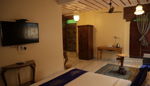 Junior Suite, Balcony, City View