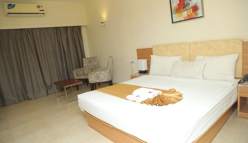 Superior Single Room, Balcony, Garden View