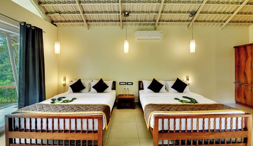 Family Double Room, Pool View