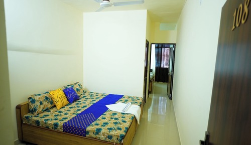 Family Room, Balcony, City View