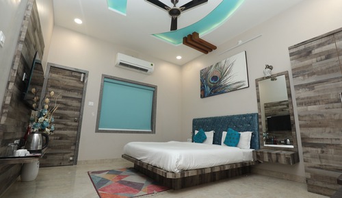 Royal Room
