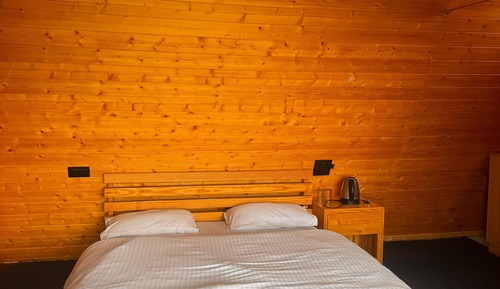 Deluxe Cottages