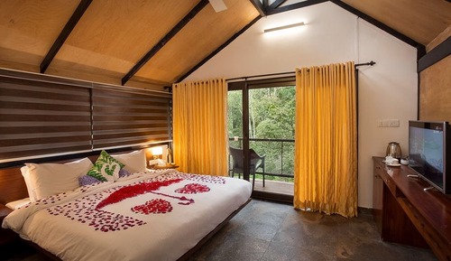 Premium Tree House, Balcony, Mountain View