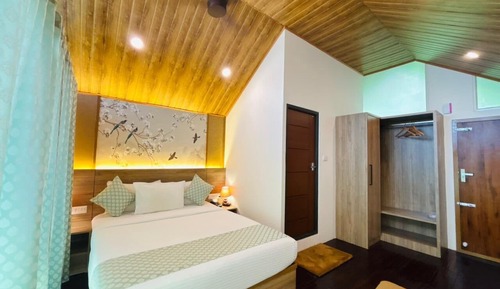 Standard Chalet, Balcony, Mountain View