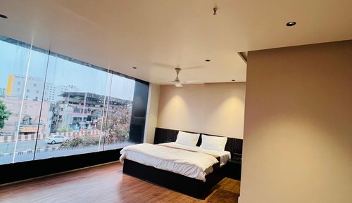Luxury Room, City View