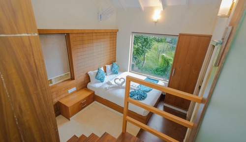 Executive Villa, 1 Queen Bed, Air conditioning, Garden View