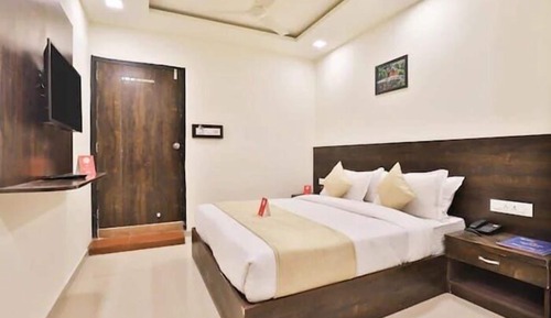 Deluxe Room, City View