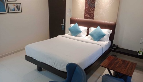 Deluxe Double Room, City View