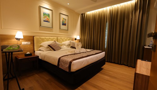 Luxury Suite