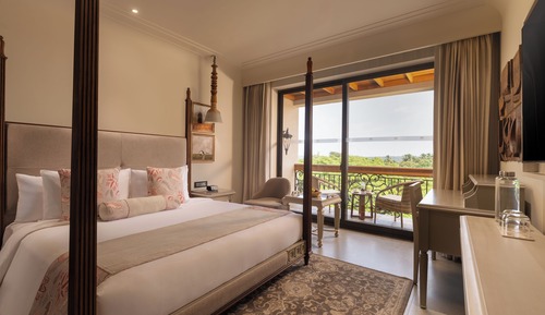 Classic King - Happy Hours (5:00 PM to 7:00 PM) Buy 2 Get 1 Free | 15% Discount on Spa and Laundry