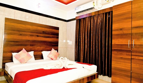 Deluxe Studio Suite