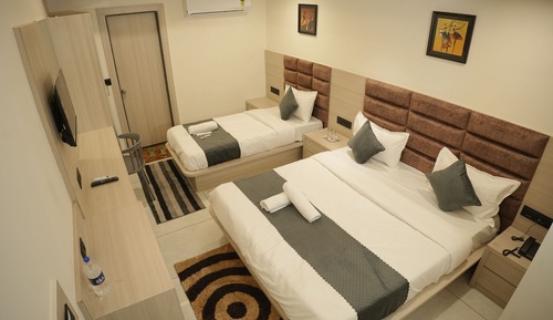 Premium Triple Room