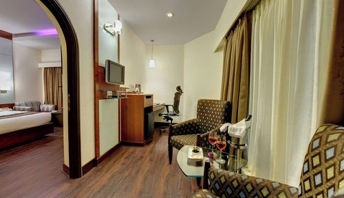 Premium Suite, 1 Bedroom, Accessible Bathtub, City View
