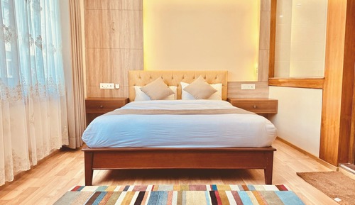 Premium Double Room, 1 King Bed, Non Smoking, City View