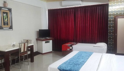 Deluxe Triple Room