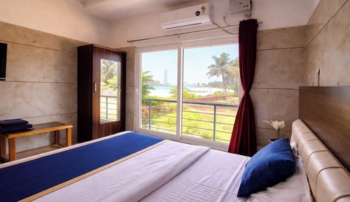 Balcony Front Sea View Room